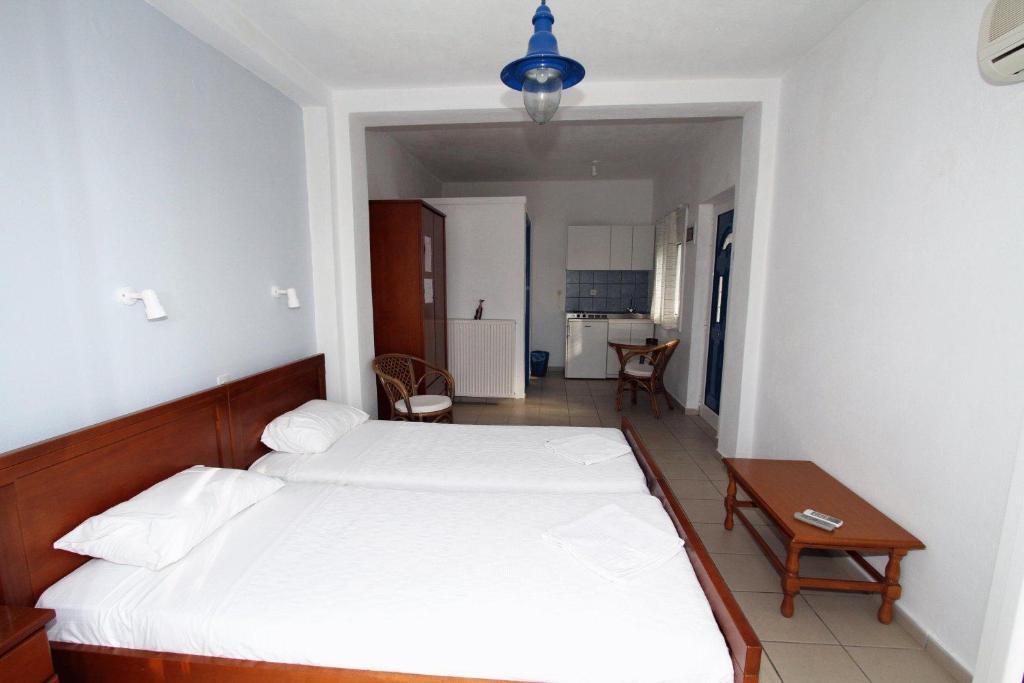 Ariadni Apartment *